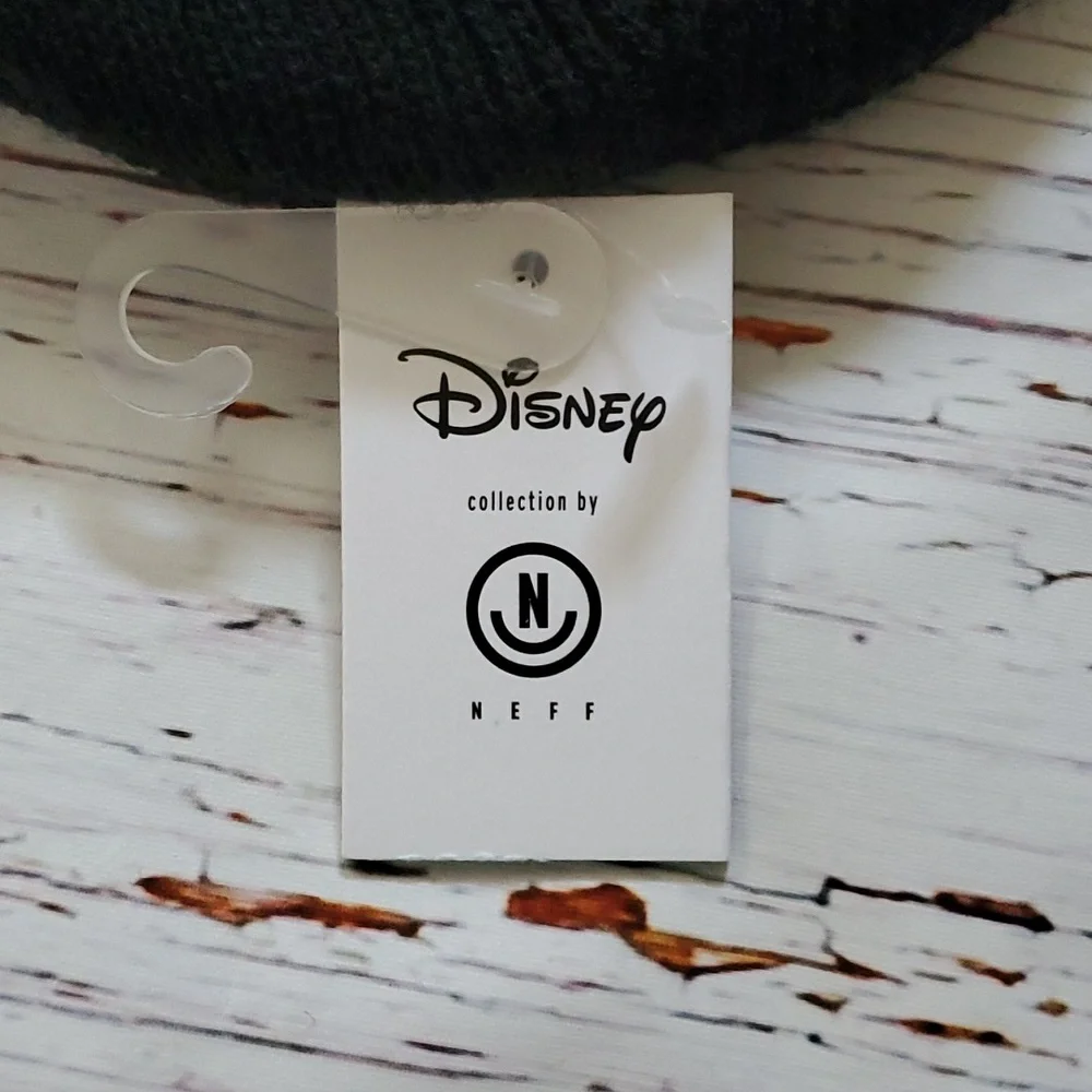 🆕️ NEFF DISNEY COLLECTION BLACK BEANIE 🖤